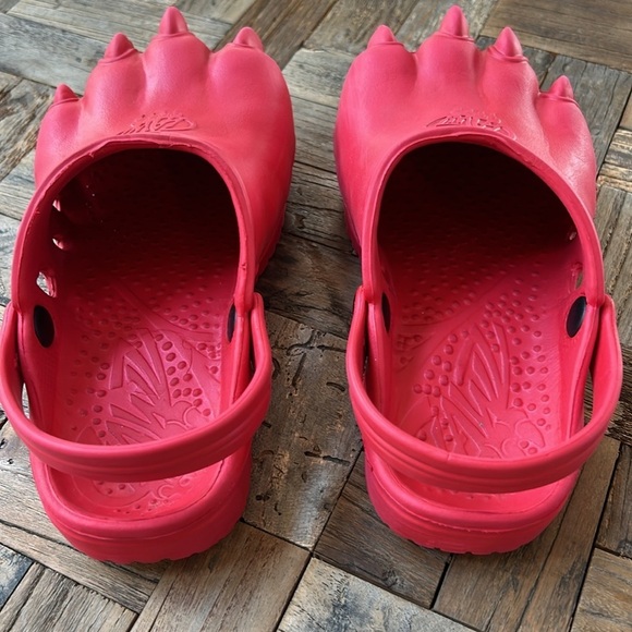 Clawz Kids Red Slip On Clogs Sandals Children’s size 13 - Picture 5 of 10